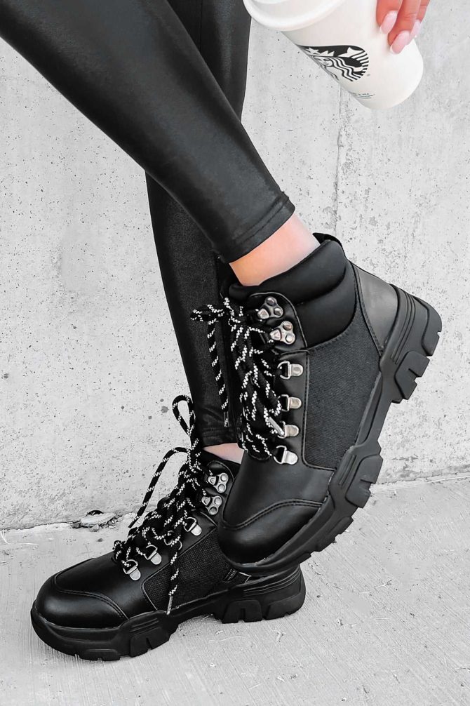 Aspen Adventures Lace-Up Boots (Black) ?? NanaMacs
