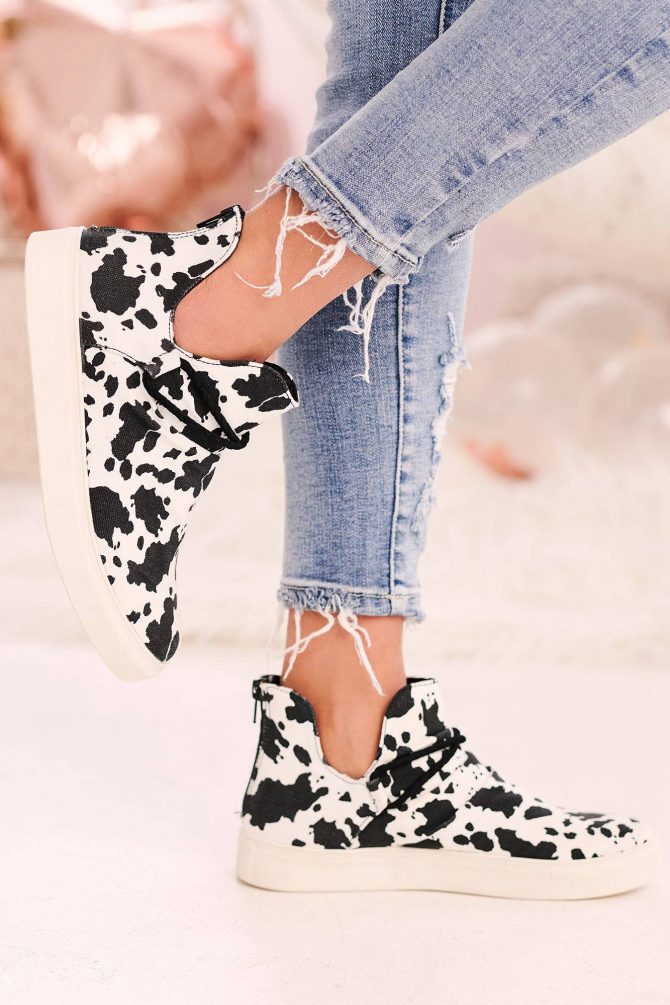 Spotted Perfection Canvas Sneakers (White/Black) ?? NanaMacs - Image 3